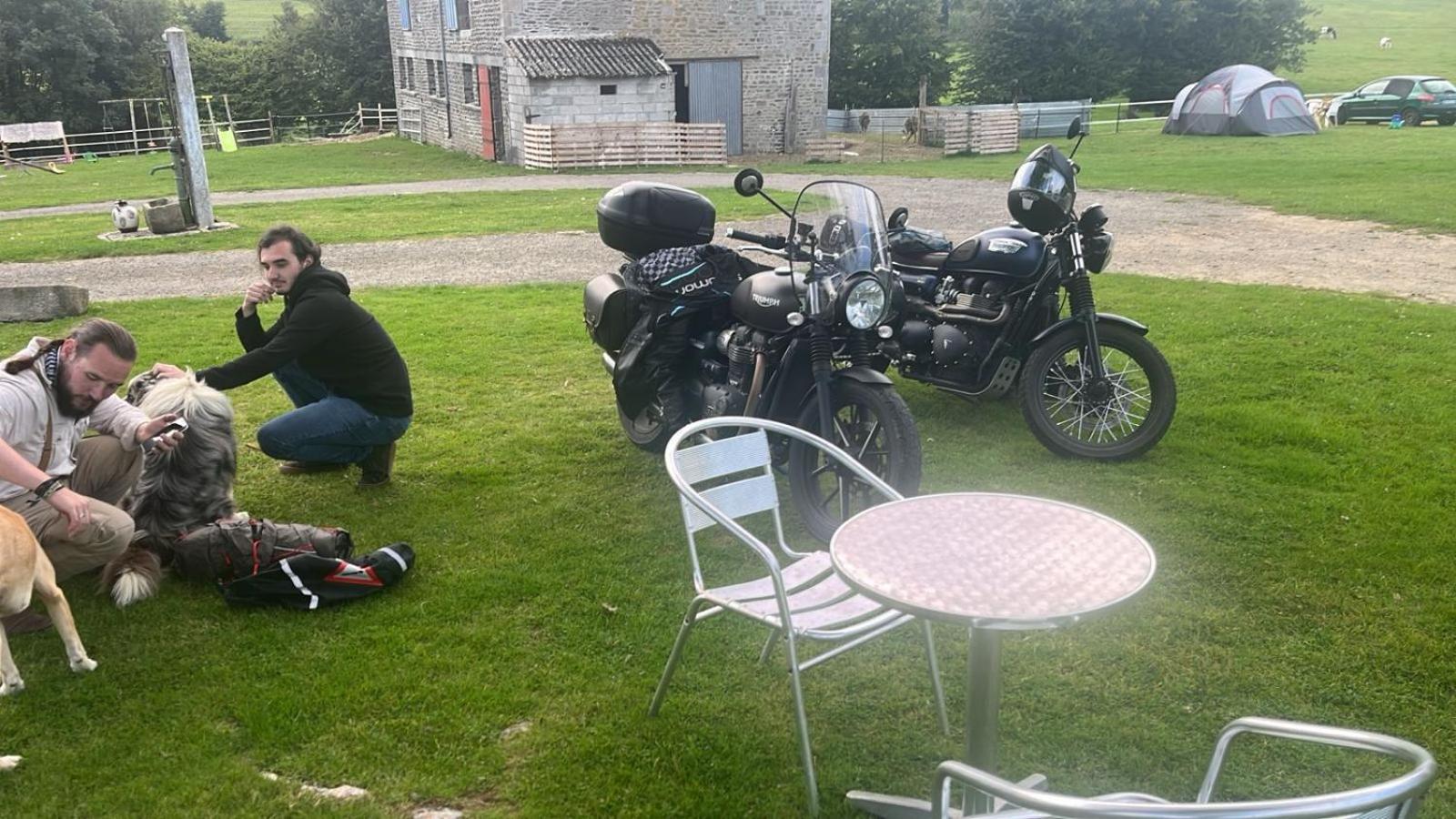La Billardiere Camping A La Ferme Le Menil-Ciboult Exterior photo